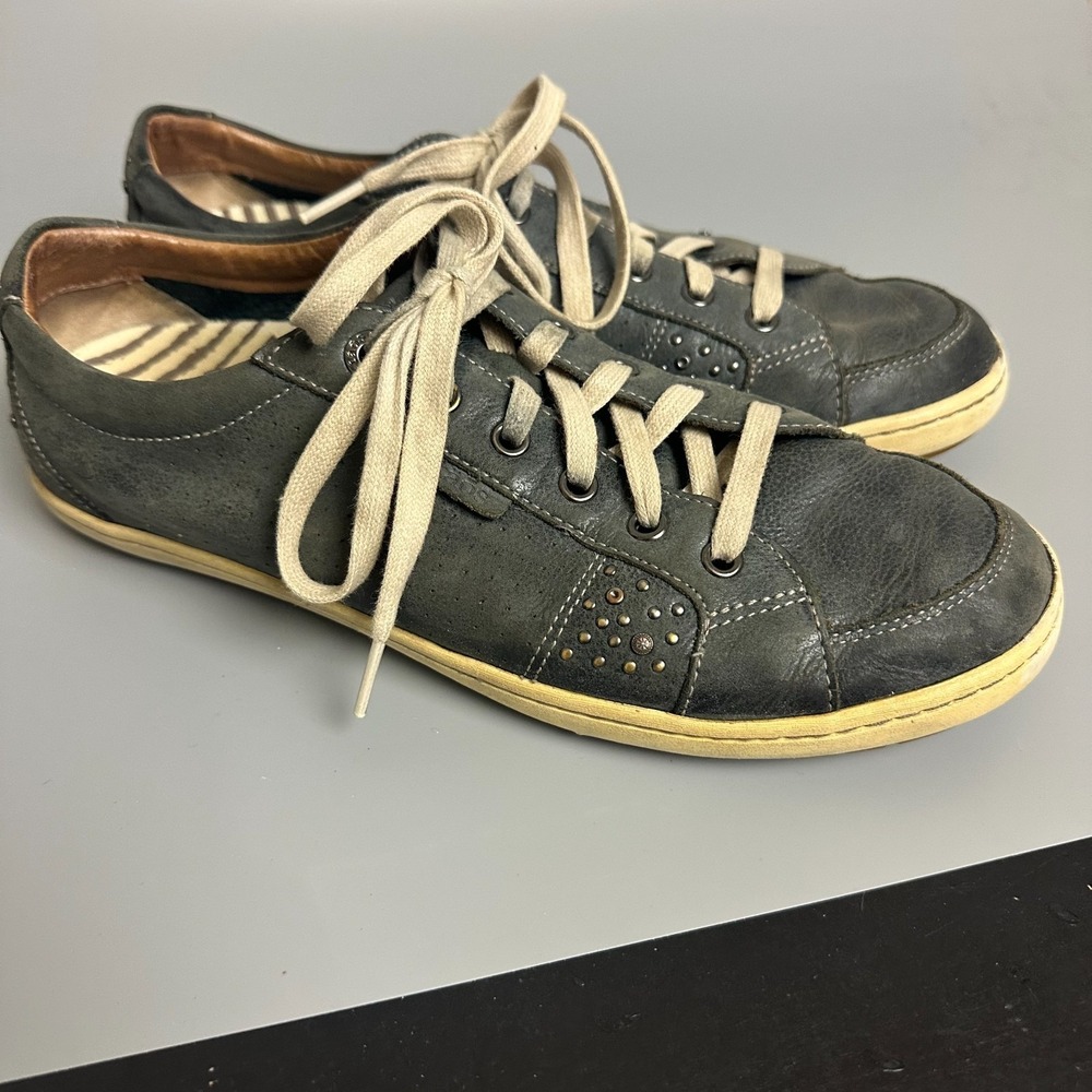 Taos Star Womens Gray Distressed Leather Studded‎ Lace Up Sneakers Size 11